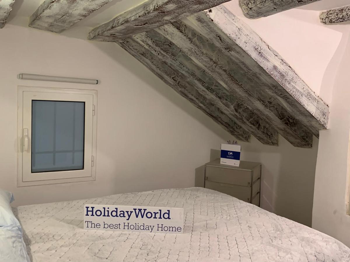 House Pellicceria By Holiday World Генуа Екстериор снимка